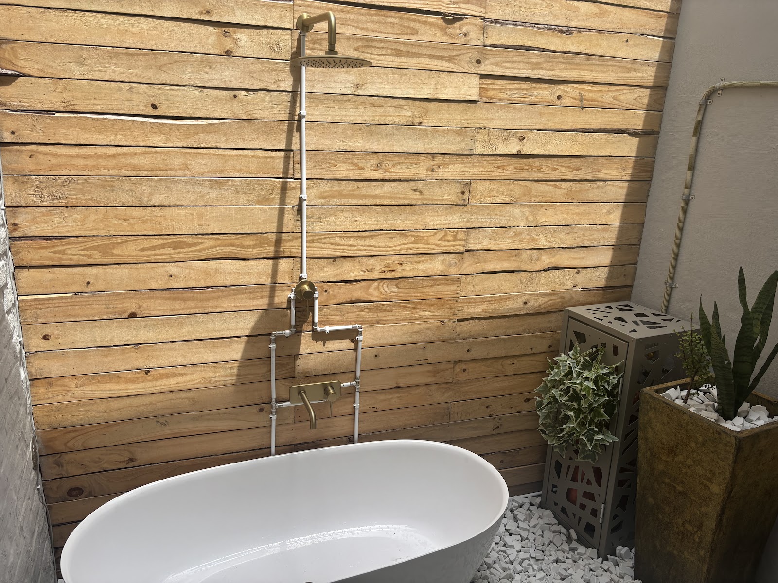 24 Hour Plumbing and maintenance