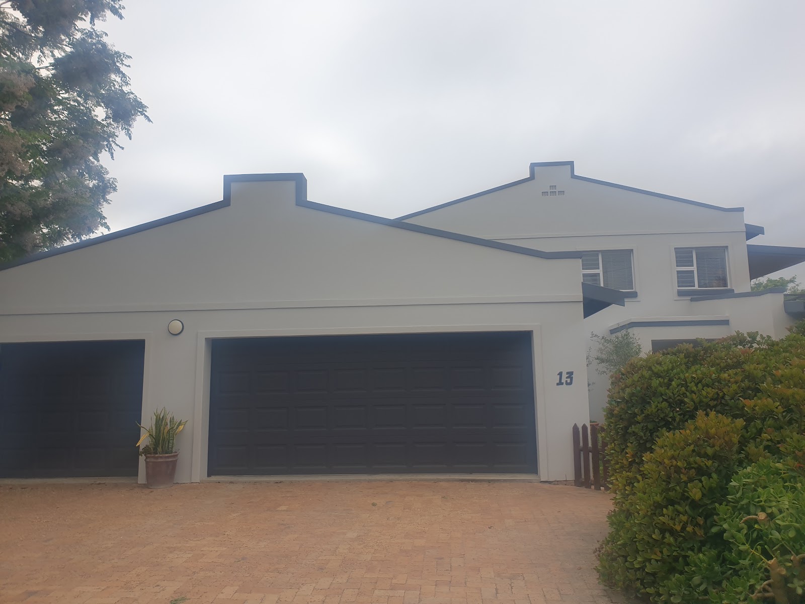 knysna window/Gutter and general cleraning