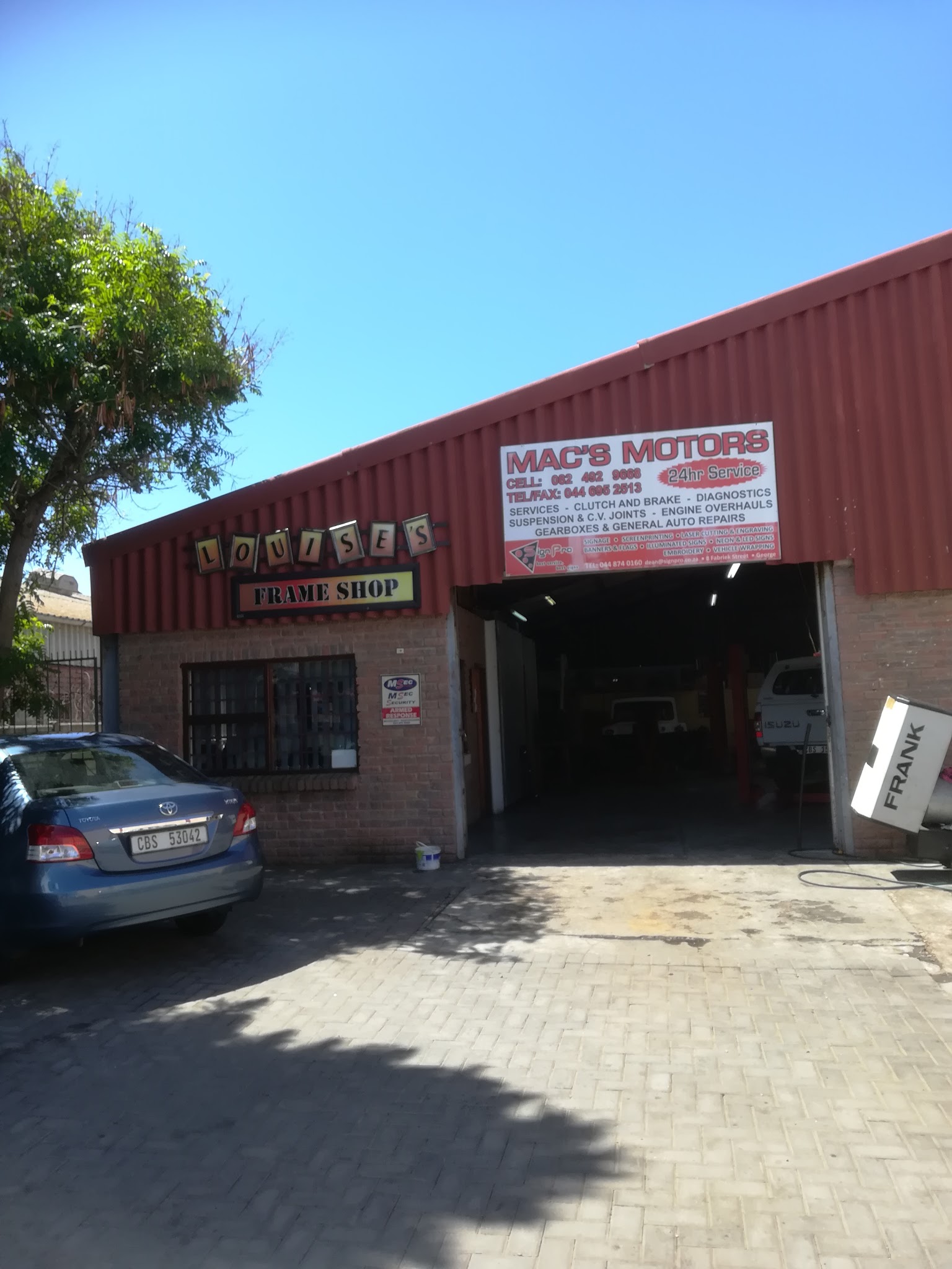 Mac's Motors